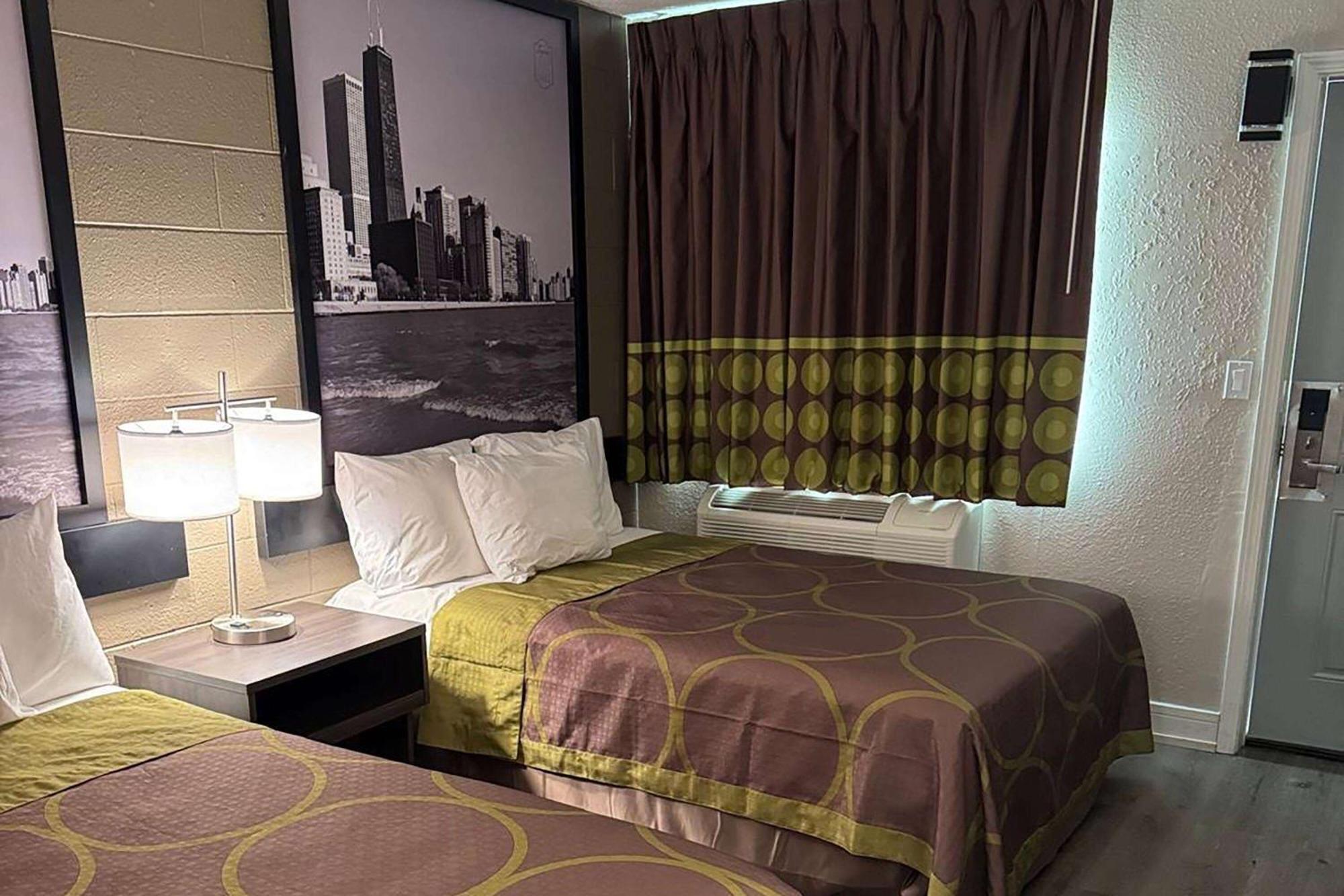 فندق Super 8 By Wyndham Rockford South المظهر الخارجي الصورة